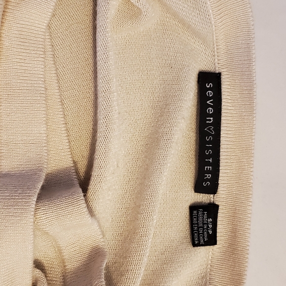 Cardigan - Picture 2 of 3